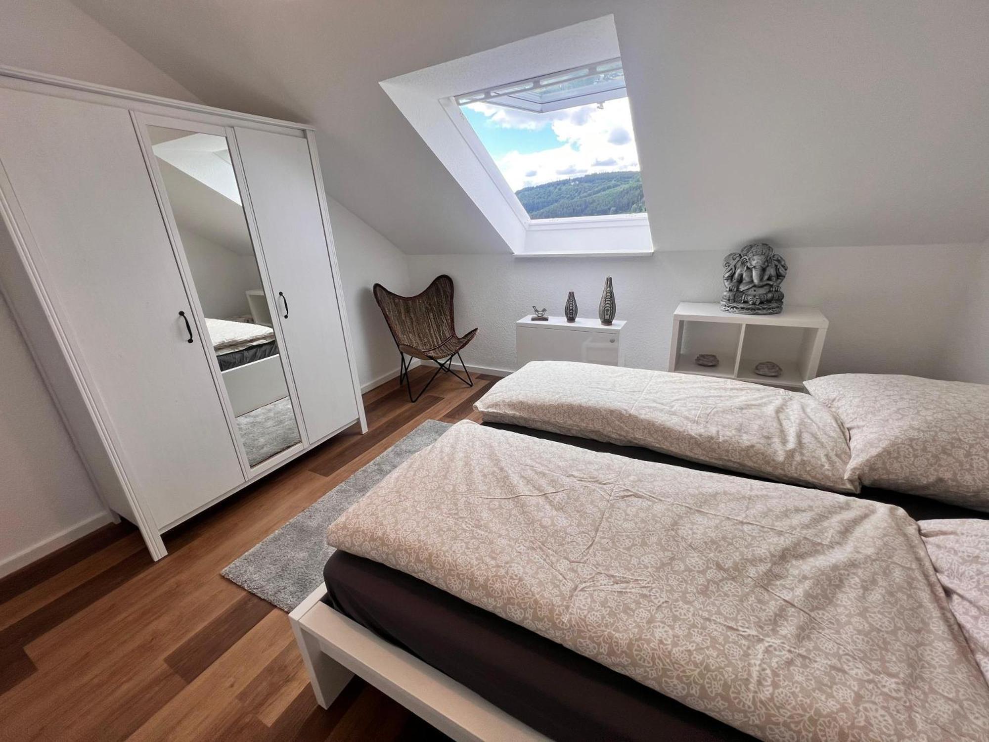 Gemuetliche 3-Zimmer-Wohnung Mit Panoramablick Und Kostenlosem Ueberdachten Parkplatz Вінтерберг Екстер'єр фото