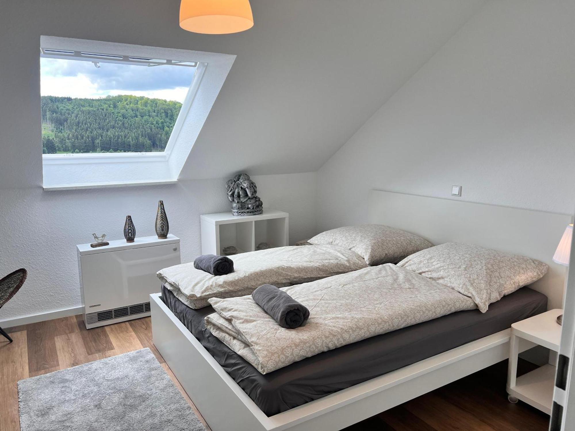 Gemuetliche 3-Zimmer-Wohnung Mit Panoramablick Und Kostenlosem Ueberdachten Parkplatz Вінтерберг Екстер'єр фото